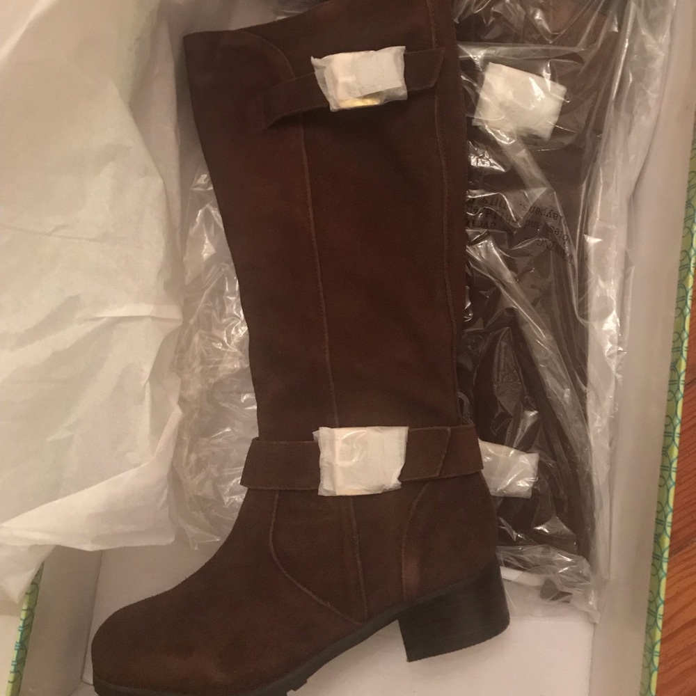 Leather boots